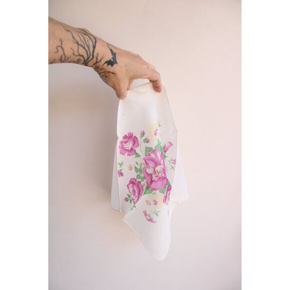 Vintage 1950s Cotton Handkerchief Floral Print, Pink Purple Roses Hankie - Picture 8 of 10